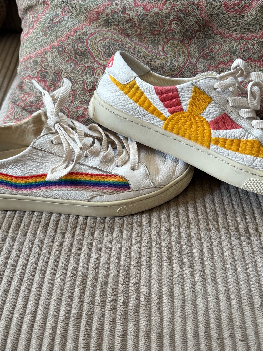 SOLUDOS Ladies Ibiza Classic RAINBOW WAVE White Leather Sneakers -Good Vibes 8